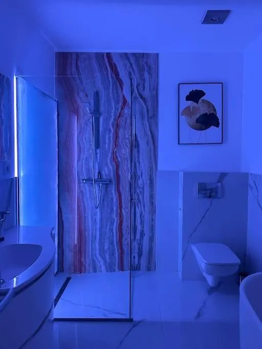 Lavinia'S Luxury Apartment Boekarest 0*,