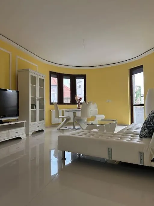 Lavinia'S Luxury Apartment Boekarest